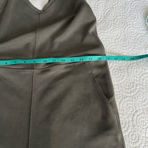 Lululemon Ease of it All V-Neck Jumpsuit
Grey Sage size 4 - Picture 14 of 16